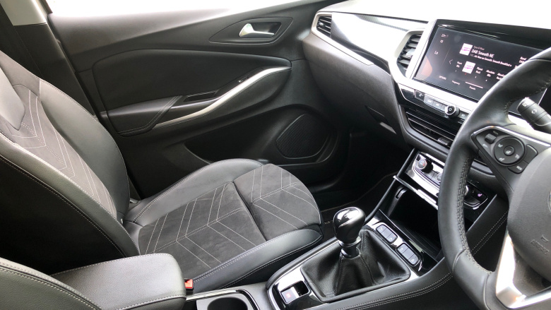 Vauxhall Grandland 1.2 Turbo Ultimate 5dr Petrol Hatchback